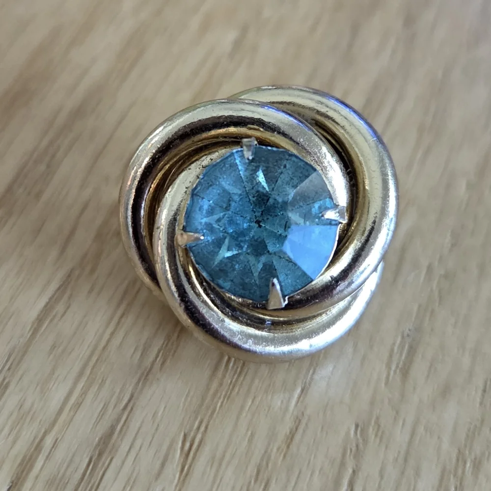 Vintage Signed‎ Coro Round Blue Rhinestone Gold Tone Brooch Pin